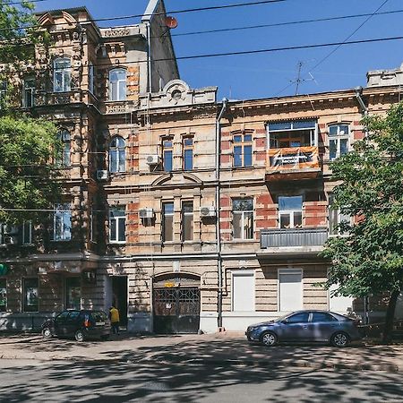 Elementary Hostel Odessa Exterior photo